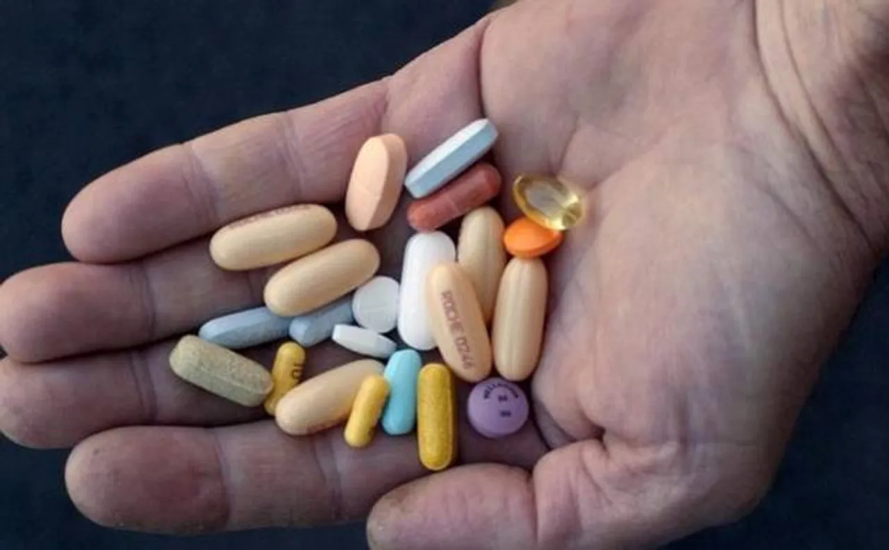 Painkillers might increase the risk of heart attacks: Study