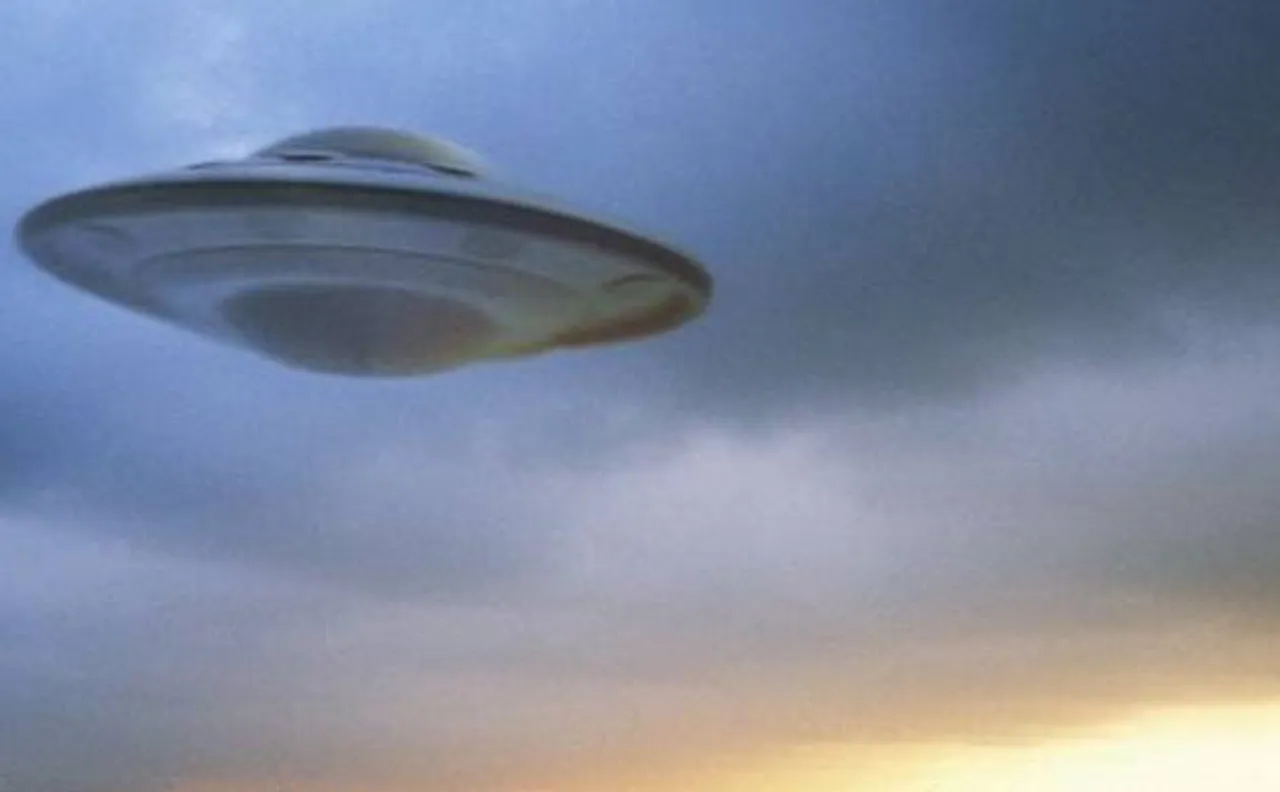 Watch | UFO spotted in NASA video: Alleged alien aircraft comes close to ISS then zooms out in space