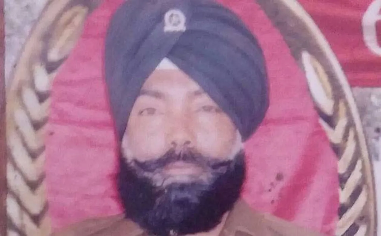 Pathankot attack martyr Kulwant Singhâ€™s family manhandled by agent after being denied Rs 5 lakh