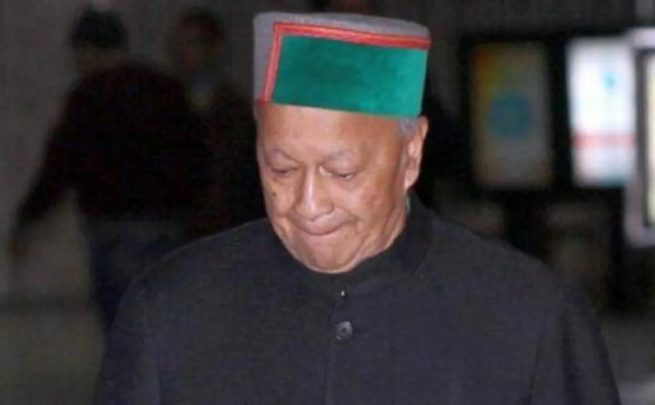 CBI opposes bail plea of â€˜royalâ€™ couple Virbhadra Singh and wife in DA case
