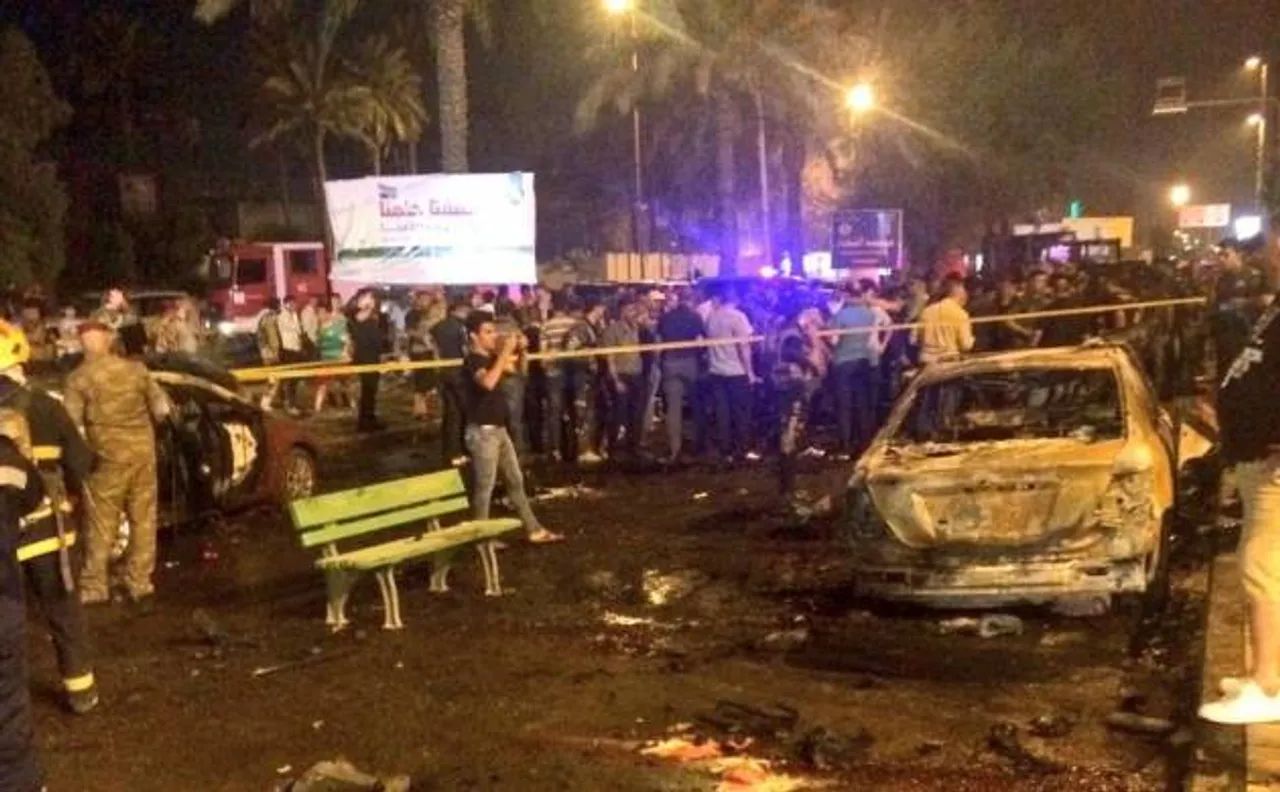 Islamic Stateâ€™s bomb kills 10, hurts 22 in ice cream shop in Baghdad; Twitter gasps at horror