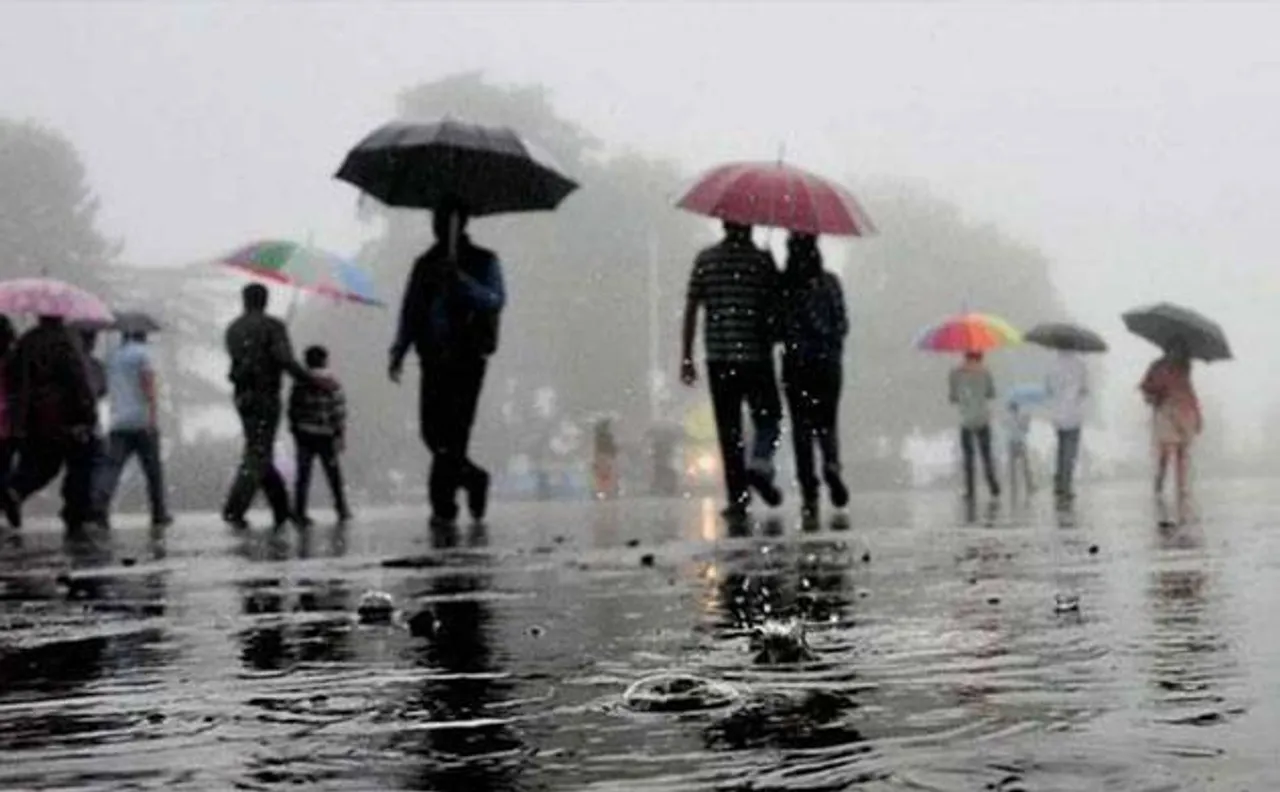 Rainfall in many parts of country as SW monsoon hits Kerala