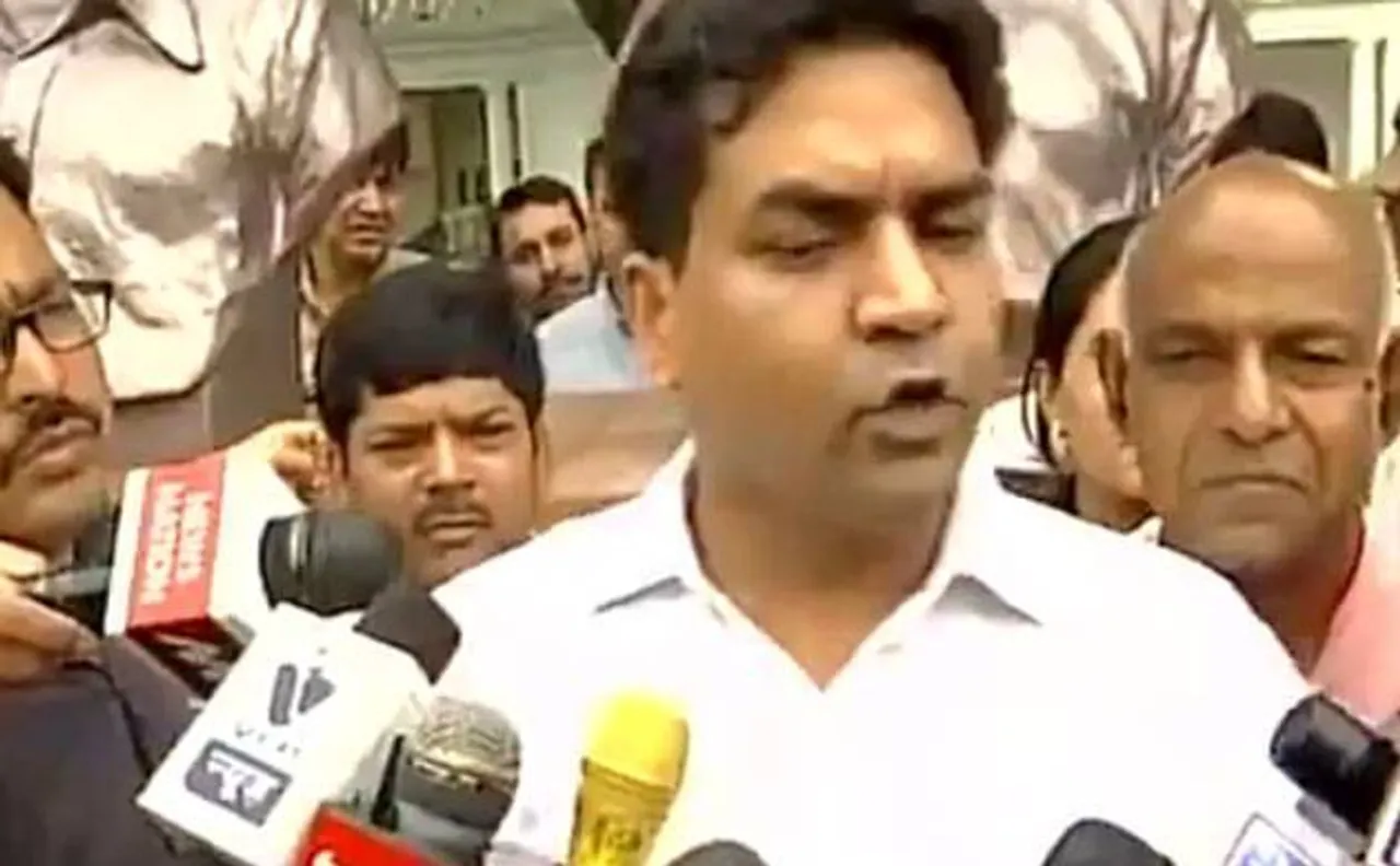 Delhi Assembly Speaker criticises AAP MLAs for interrupting Kapil Mishra 
