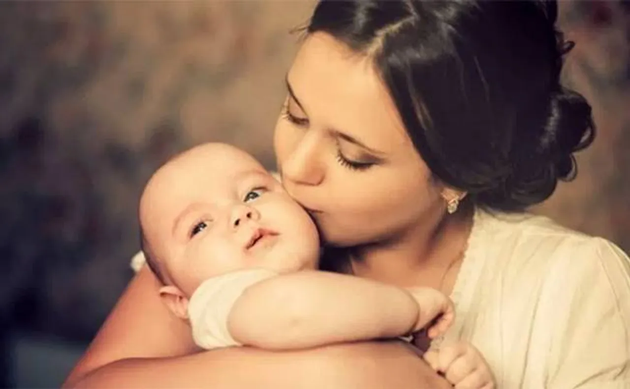 Dedicated employee or caring parent; Maternity leave is a no-win situation for women