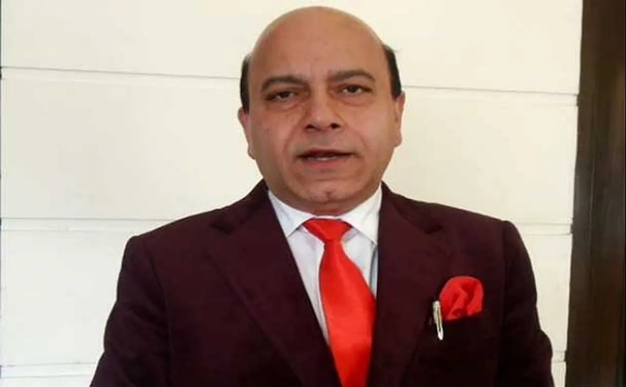Former Delhi BJP MLA Vijay Jolly robbed while having street food