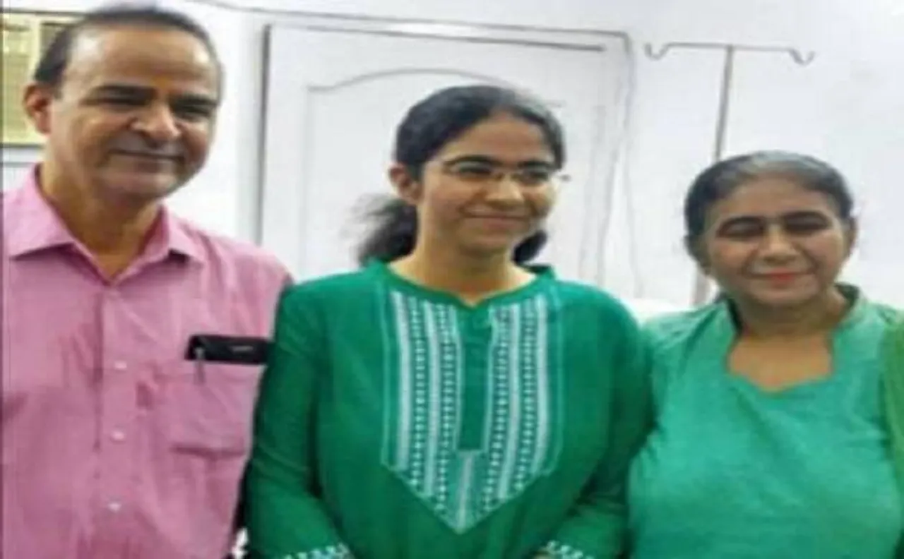 Girl from Allahabad cracks UPSC exams in her first attempt; ranks fourth