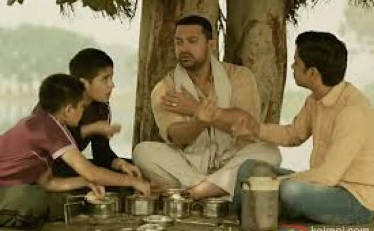  Dangal vs Baahubali: Aamir Khan-starrer enters Rs 1800-cr club in China becomes first non-Hollywood film to earn 1 billion RMB 