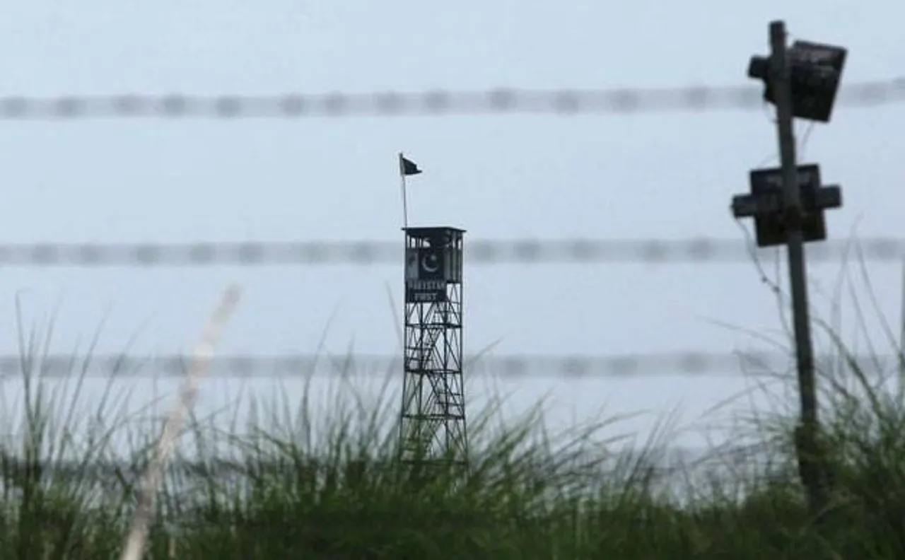 J&K: Pakistan resorts to firing along LoC in Rajouri, Samba districts, Army retaliates