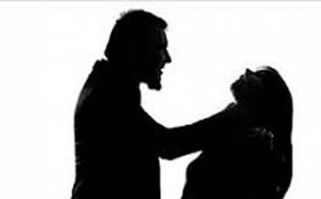 Delhi: Man strangles wife to death after promising her a 'surprise'