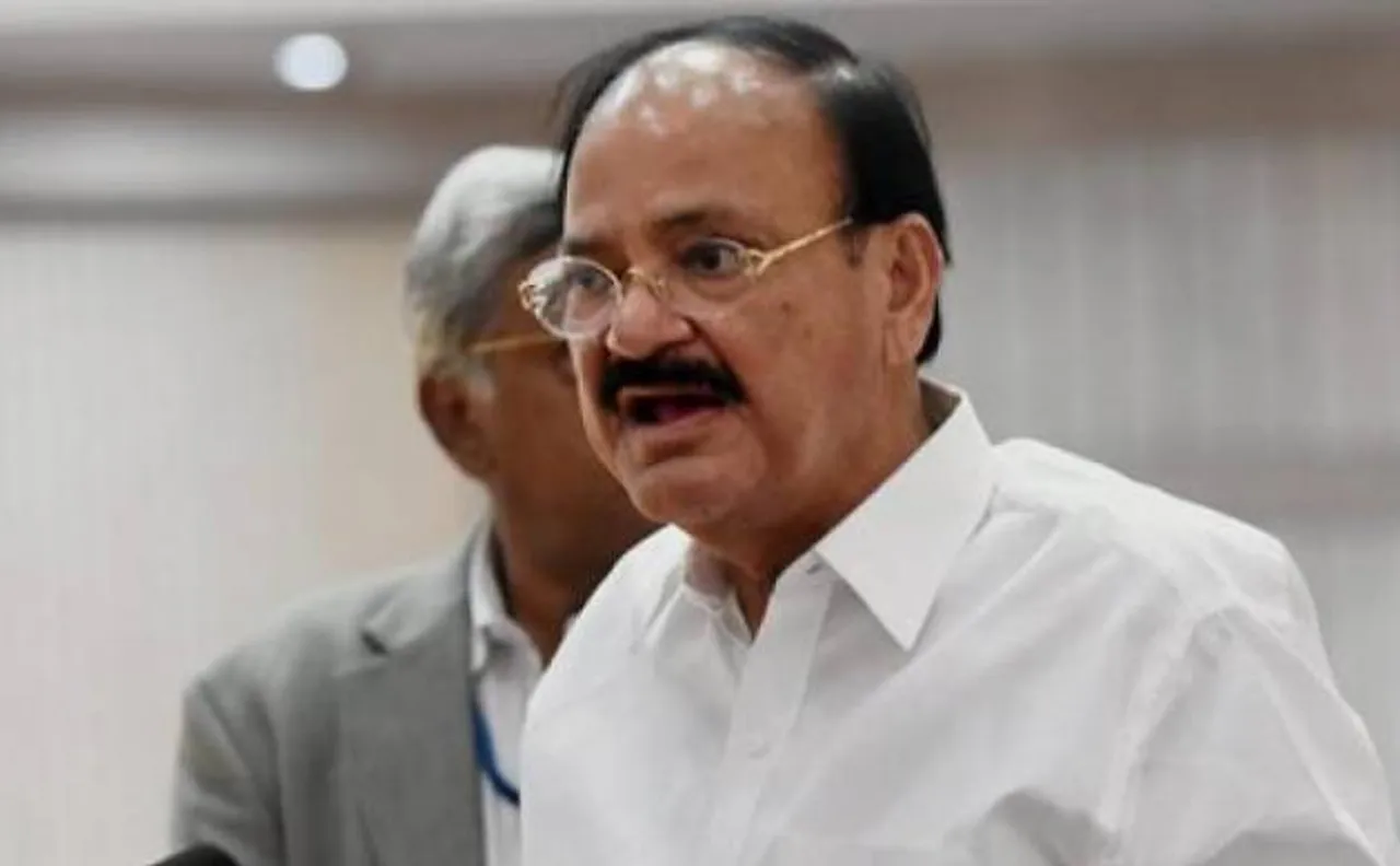 Presidential Elections 2017: Naidu, Jaitley meet SP, LJP, TMC and BJD leader; SP seeks a politician for top spot