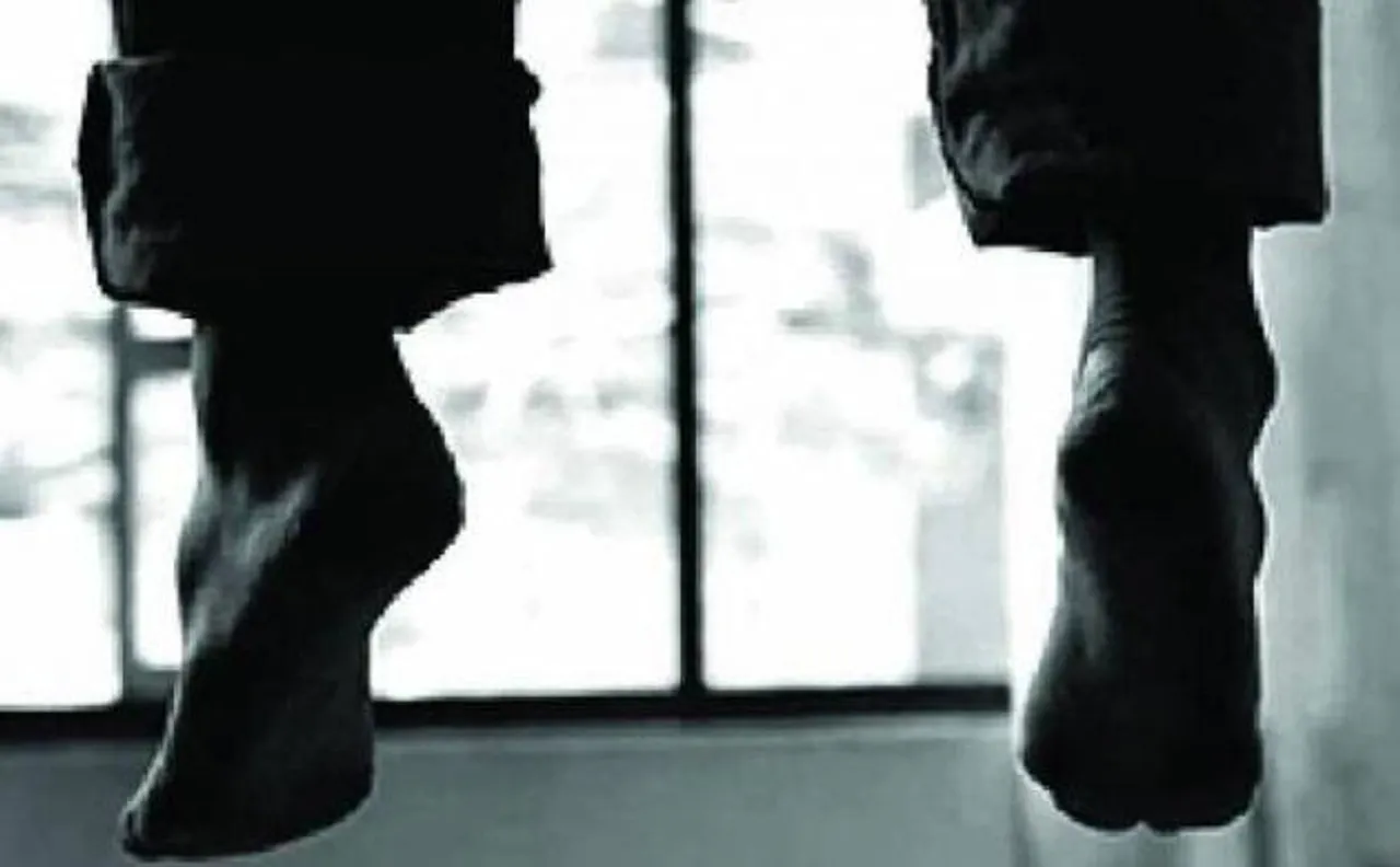 Mumbai: Man commits suicide over failed love during live streaming of video to girlfriend