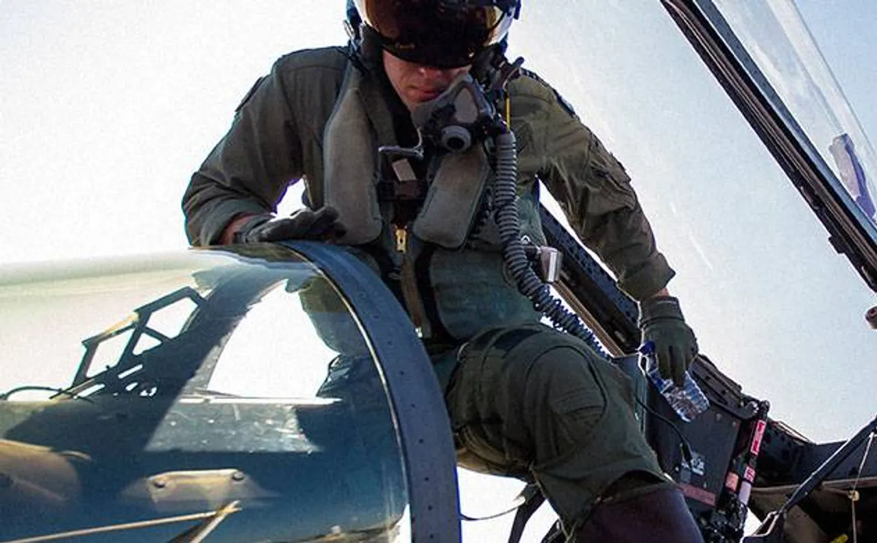 Australiaâ€™s military temporarily halts air missions over Syria after shooting down of jet by US