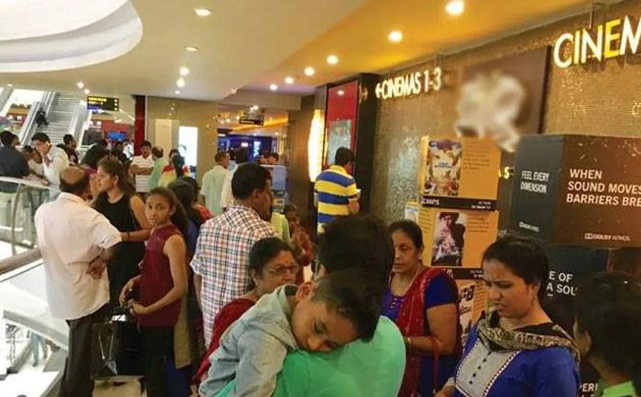 GST roll out on July 1: Hereâ€™s how your movie time will be affected and what B-town has to say about this impact