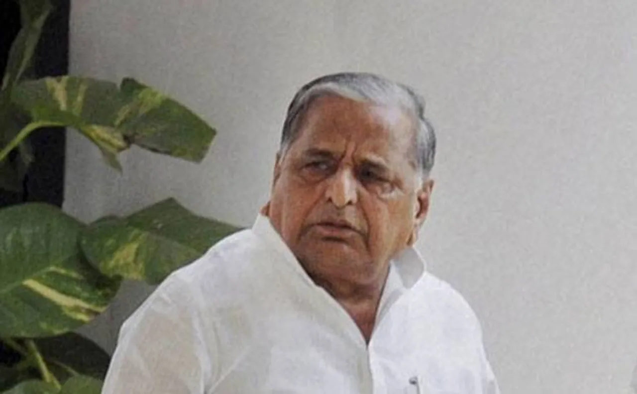 BJP slams Mulayam Singh Yadav for defending Gayatri Prajapati