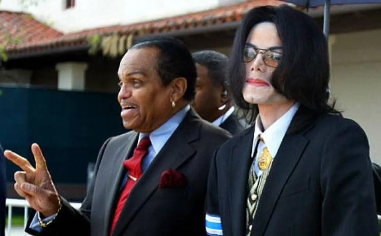 Michael Jackson's father involved in car crash