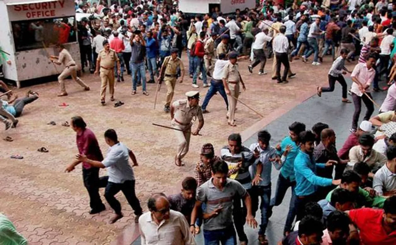 J&K: Police detain traders for protesting against GST implementation in state