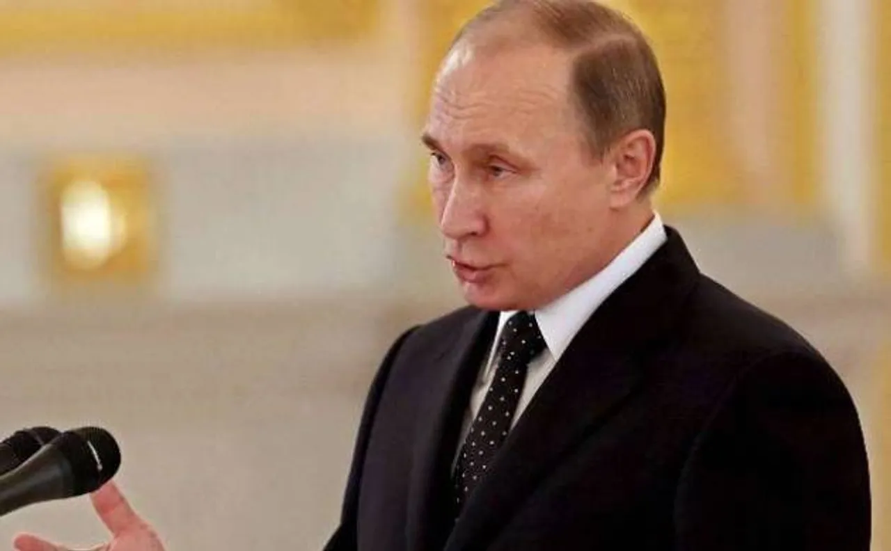 Donald Trump presses Vladimir Putin on allegations of Russian meddling in 2016 US election