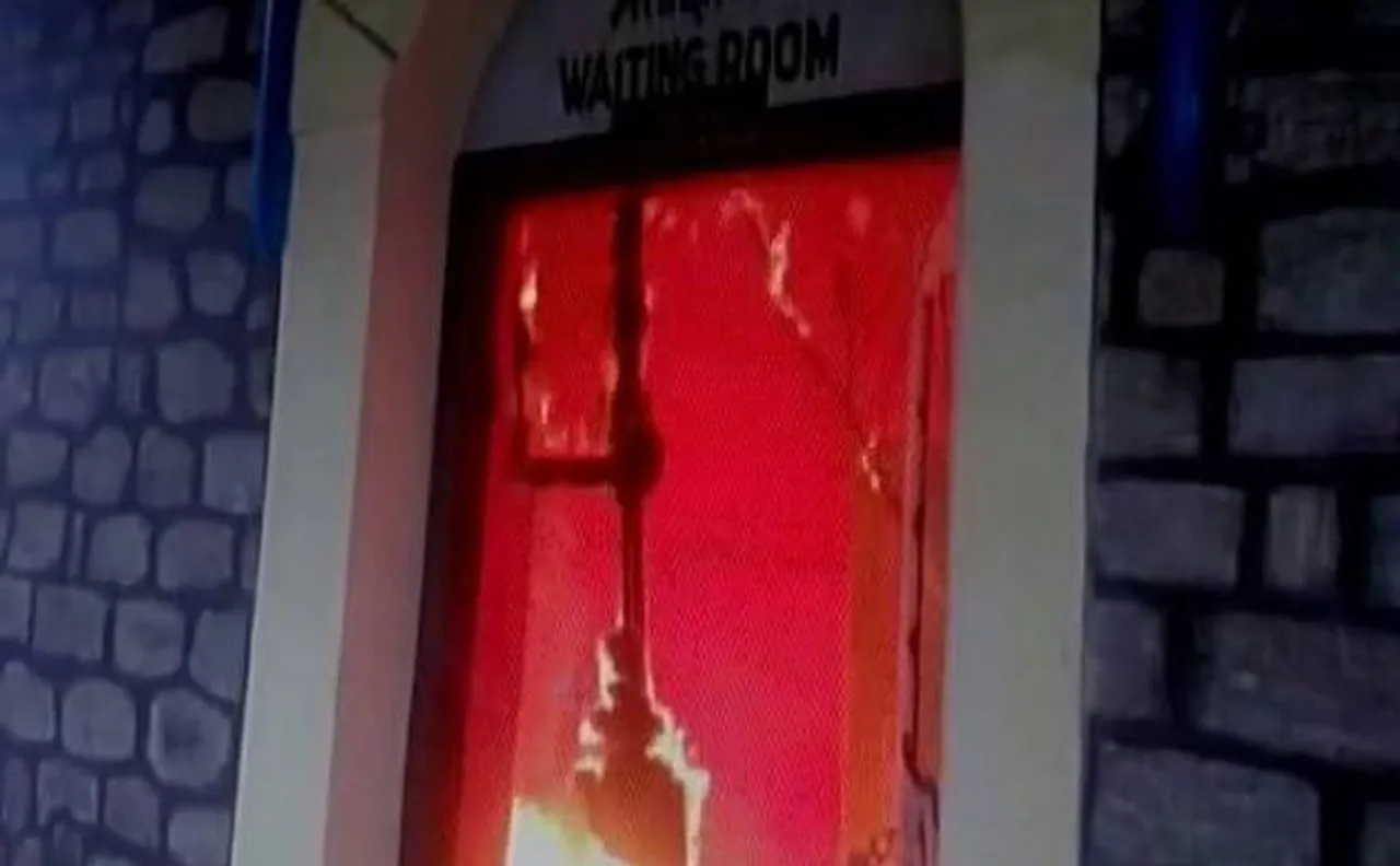 Darjeeling stir: Army redeployed as agitators torch toy train station after youth's death; GJM rejects talks with state govt 