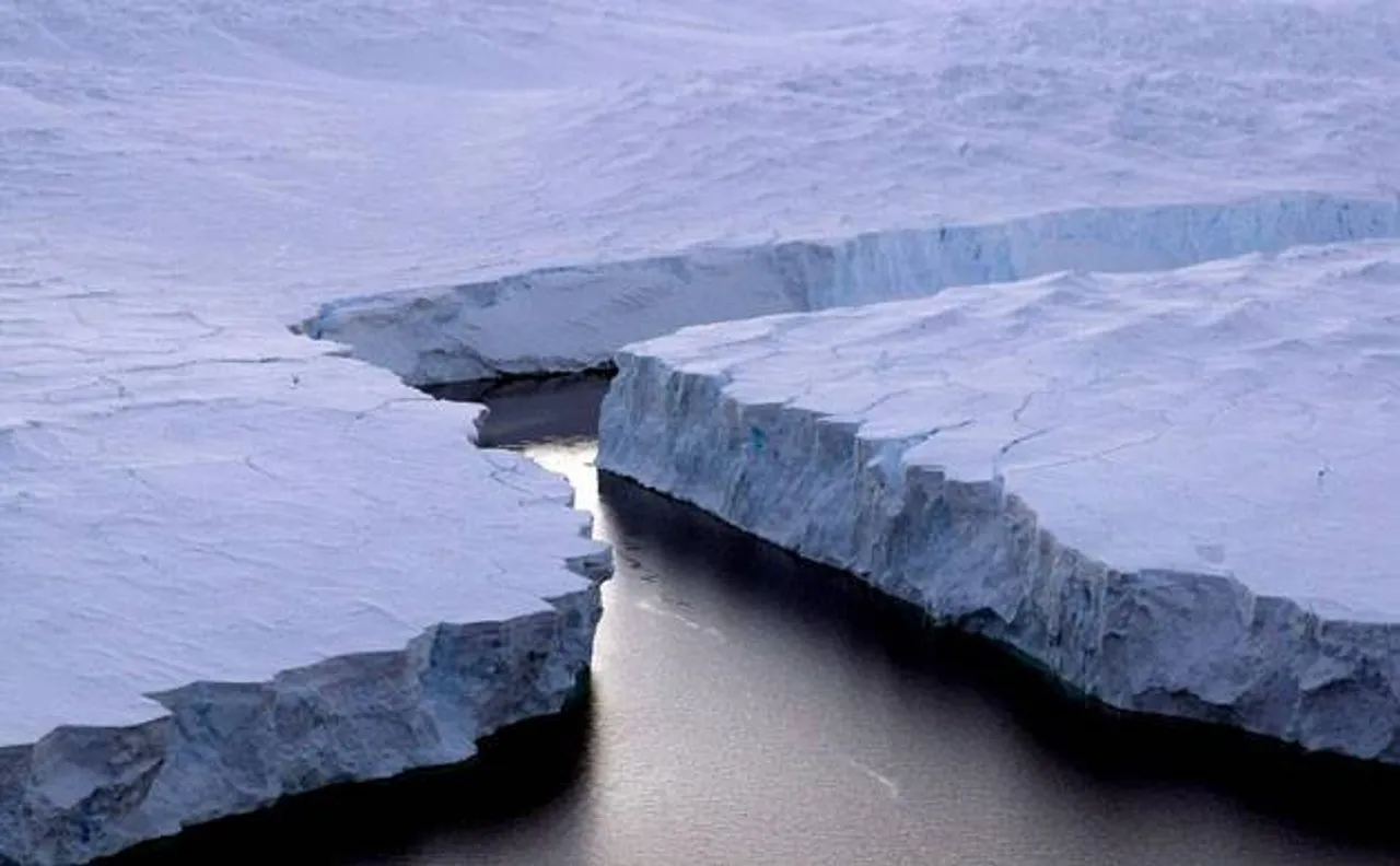 Iceberg twice the size of Luxembourg breaks off Antarctica ice shelf; one of the 10 largest ever recorded