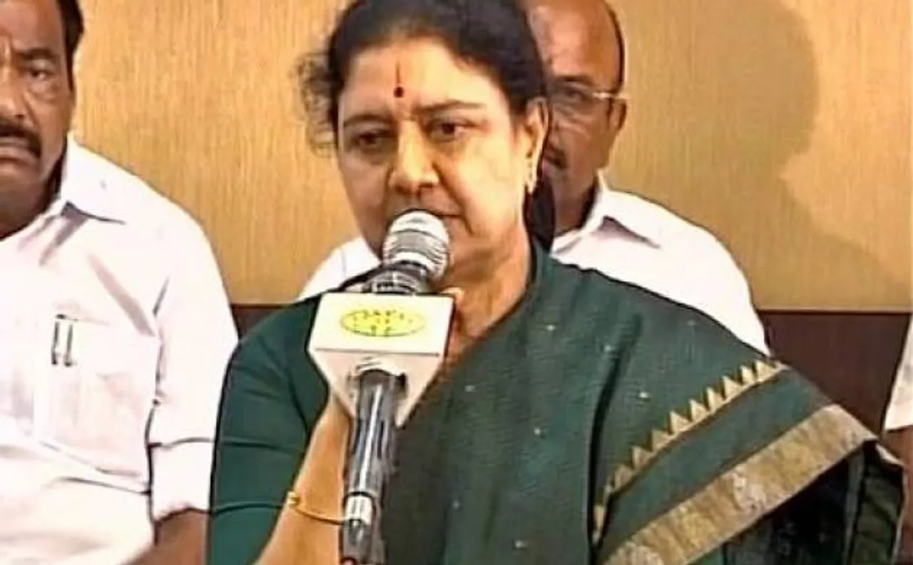 AIADMK leader Sasikala paid bribe to get VIP treatment in Karnataka jail, claims DIG (Prisons)
