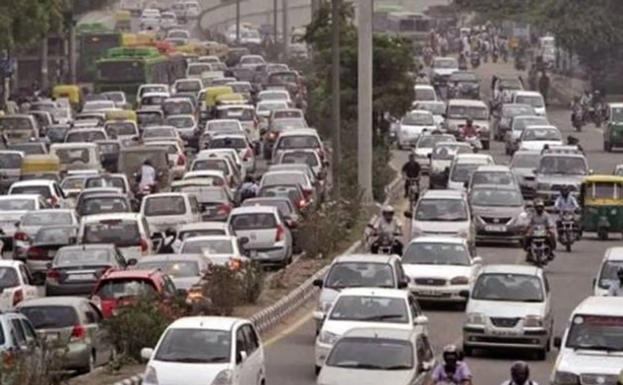 6 out of 10 get driving licence without test in India: Survey