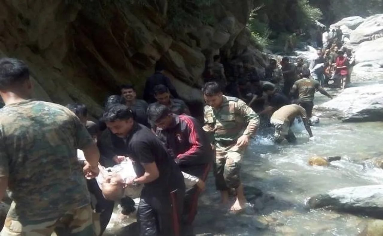16 pilgrims killed in Amarnath Yatra bus accident; PM Modi says pained by loss of lives