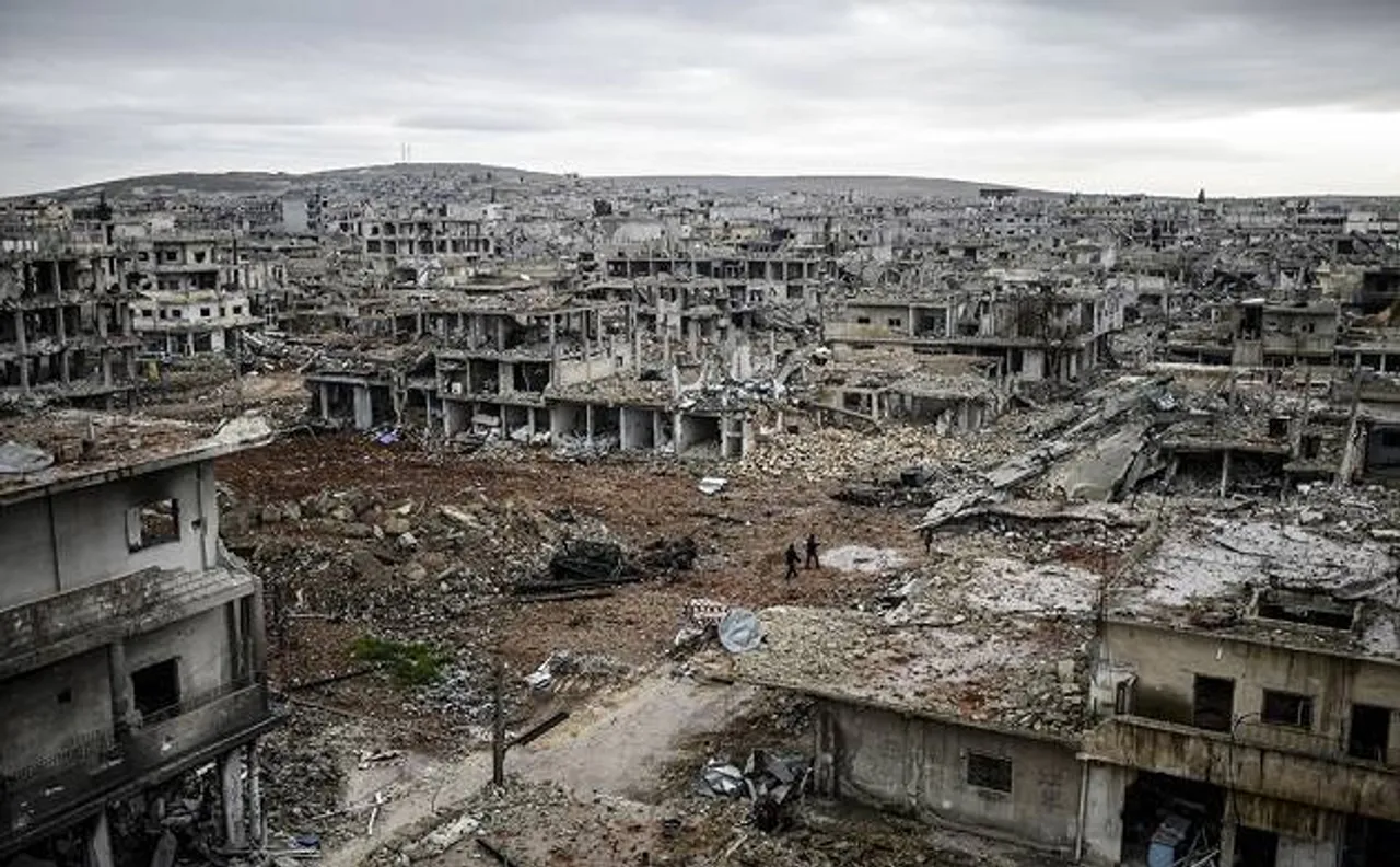 UK based monitor says 331,765 people died in the Syrian conflict , including 99,617 civilians