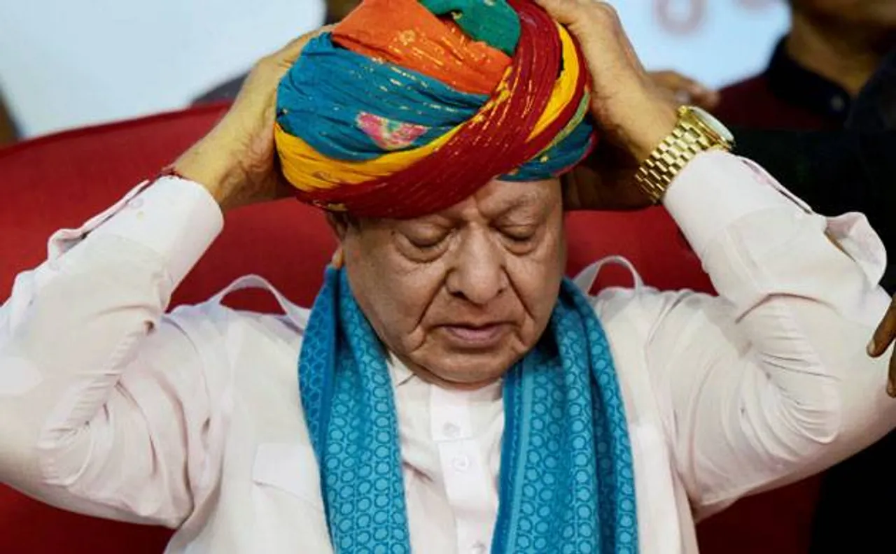 24 hours after leaving Congress, Shankarsinh Vaghela recalls strong RSS ties, says not hungry for power