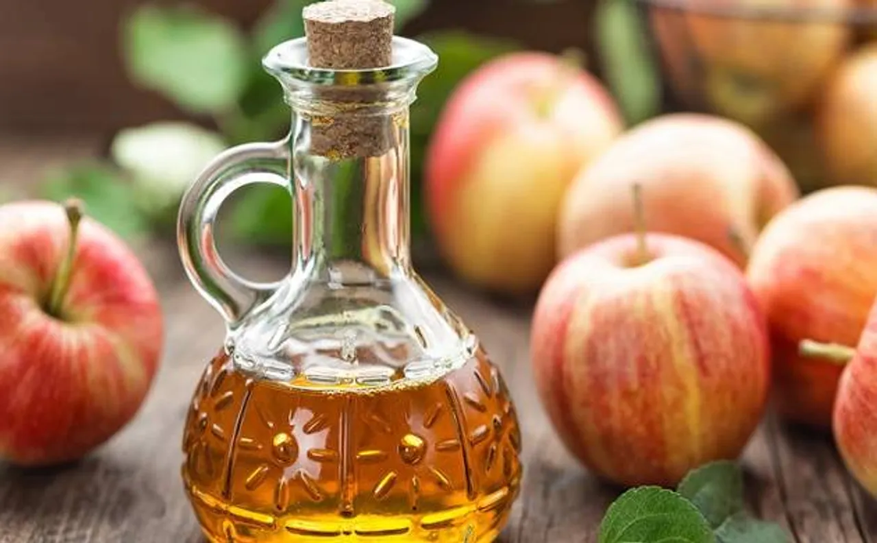 Apple cider vinegar reducing weight is a mere advertising hoax