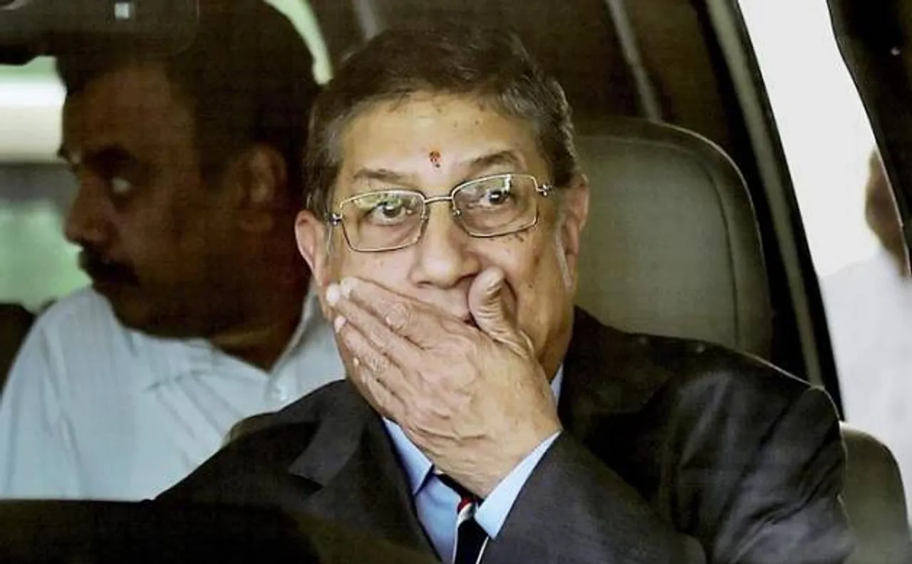 SC restrains N Srinivasan, Niranjan Shah from attending BCCI SGM