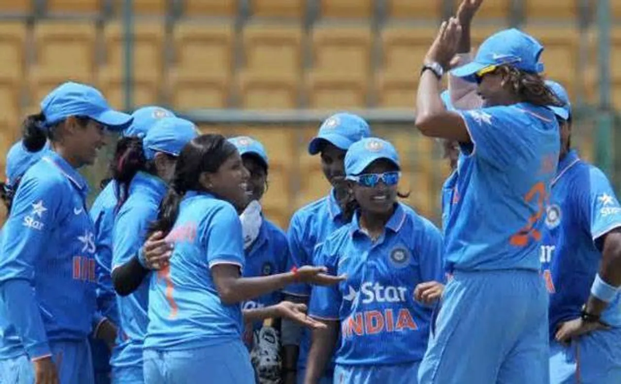 MP govt announces Rs 50 lakh reward for Indian women's cricket team