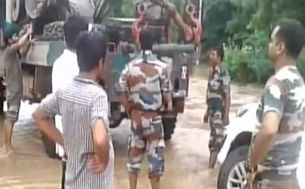 Heavy rains cause flood in Gujarat, Rajasthan taking death toll to 82, PM Modi announces Rs 500 crore for rescue work