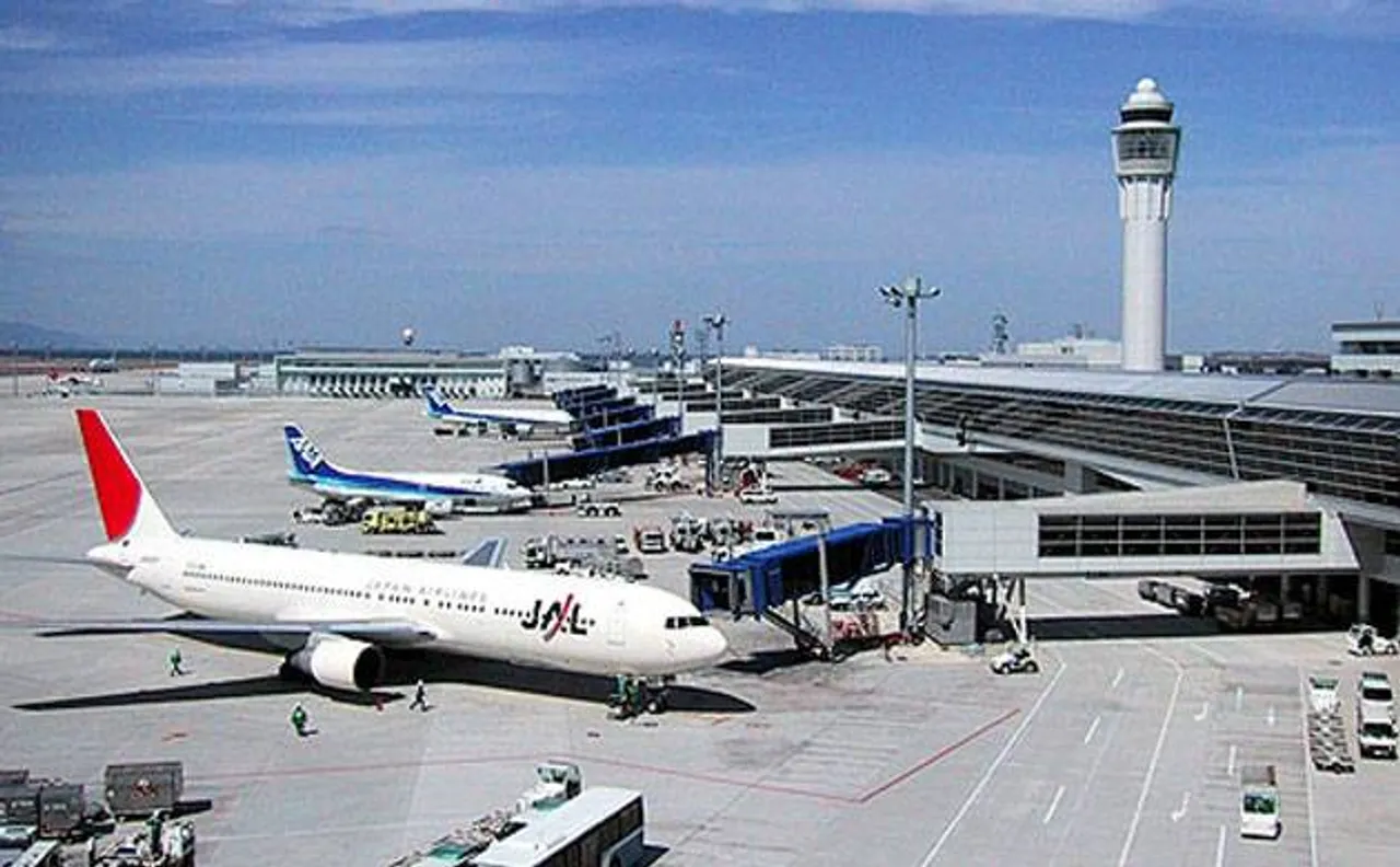 No plans to make Aadhaar number mandatory for booking air tickets, says govt