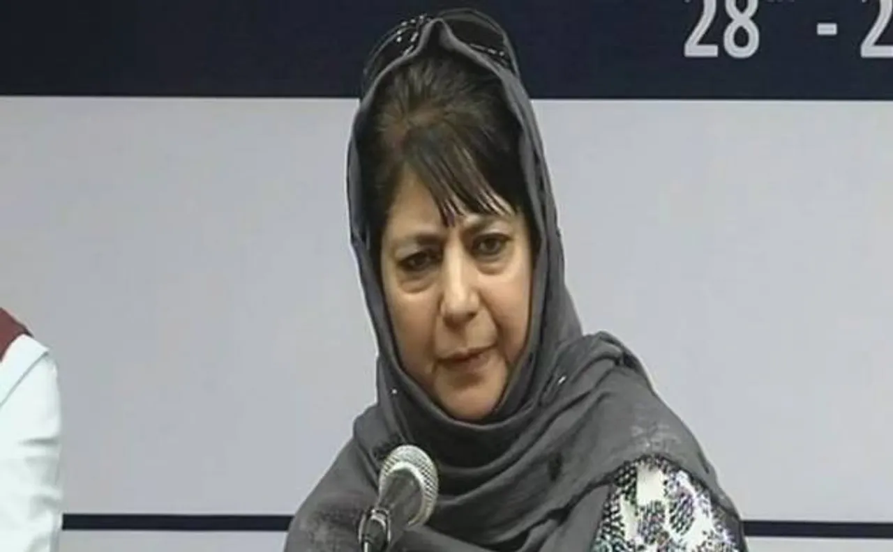 If Article 35A is tinkered with there will be no one left to hold tricolour in Kashmir: CM Mehbooba Mufti 