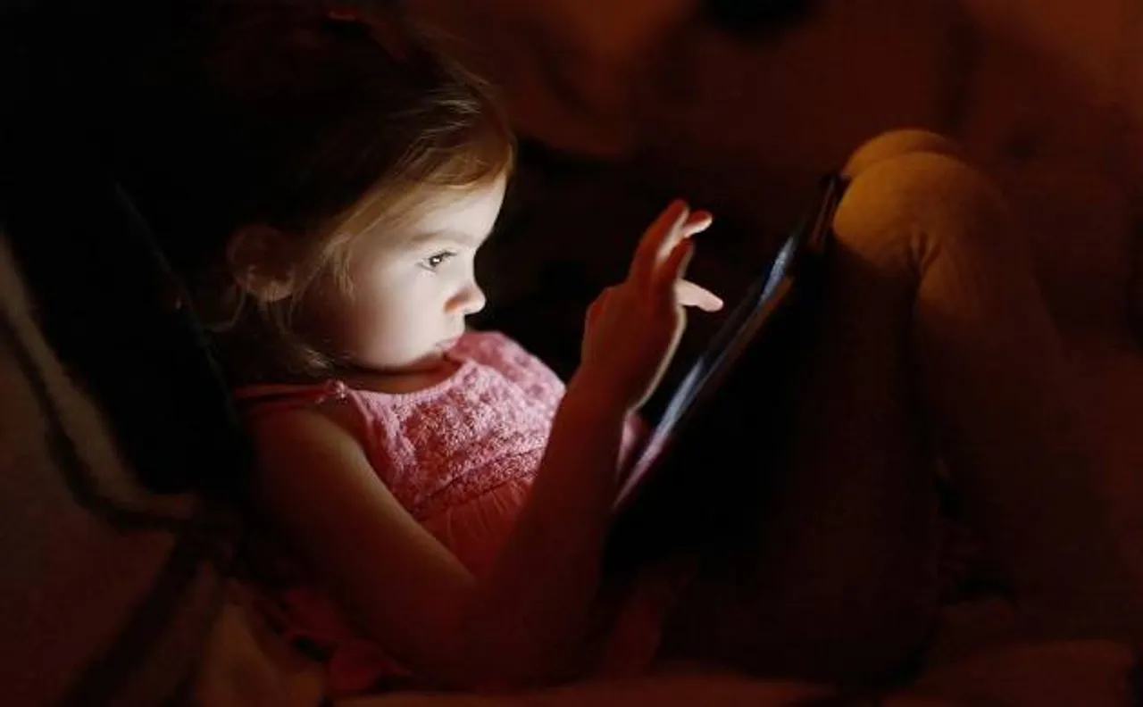 Blue-lights emitting gadgets may decrease duration of your sleep, use blocking glasses for better experience