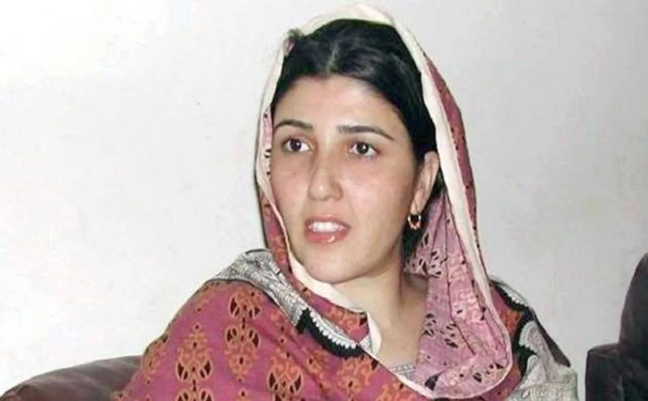 PTI woman MNA accuses Imran Khan of sending indecent text messages; quits party