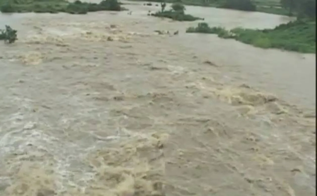 West Bengal floods: Death toll rises to 50; Ghatal, Dhaniakhali areas worst affected