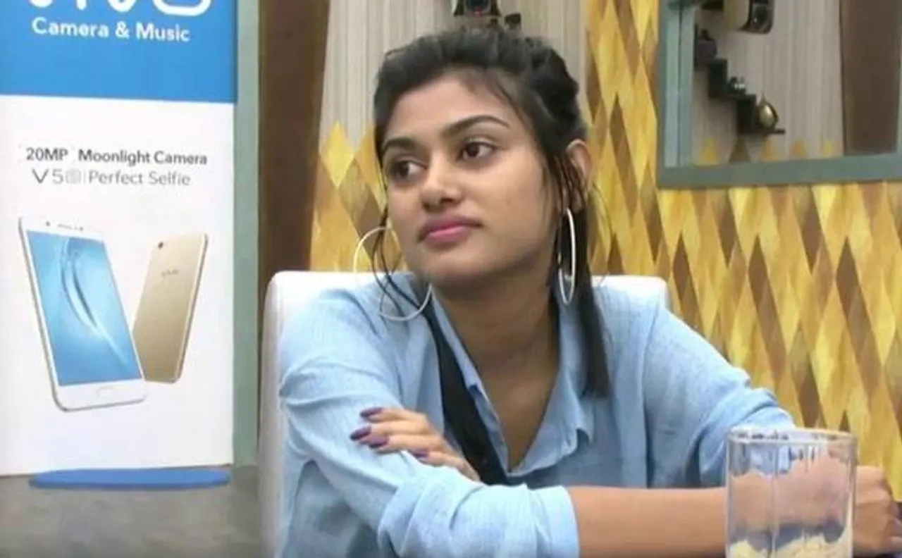 Bigg Boss Tamil: Oviya LEAVES Kamal Haasan's show?