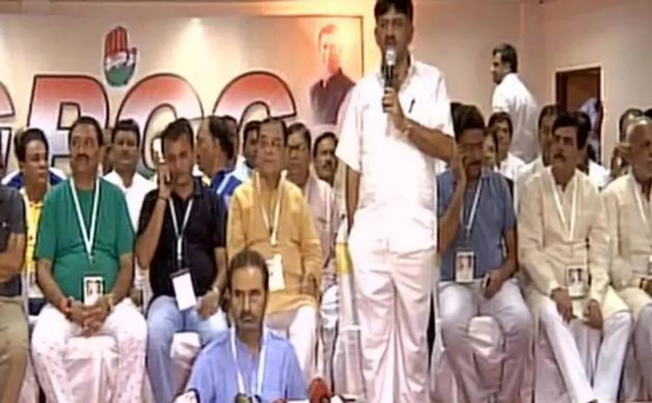 Shaktisinh Gohil dismisses reports of Gujarat Congress MLAs meeting with Sonia, says will return home   