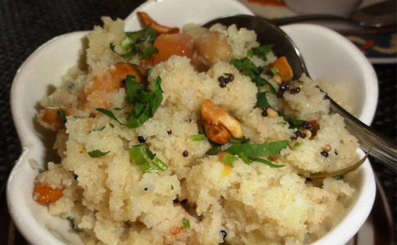 Two travelers held at Pune airport; couple tried to smuggle Rs. 1.2 cr in 'Upma'