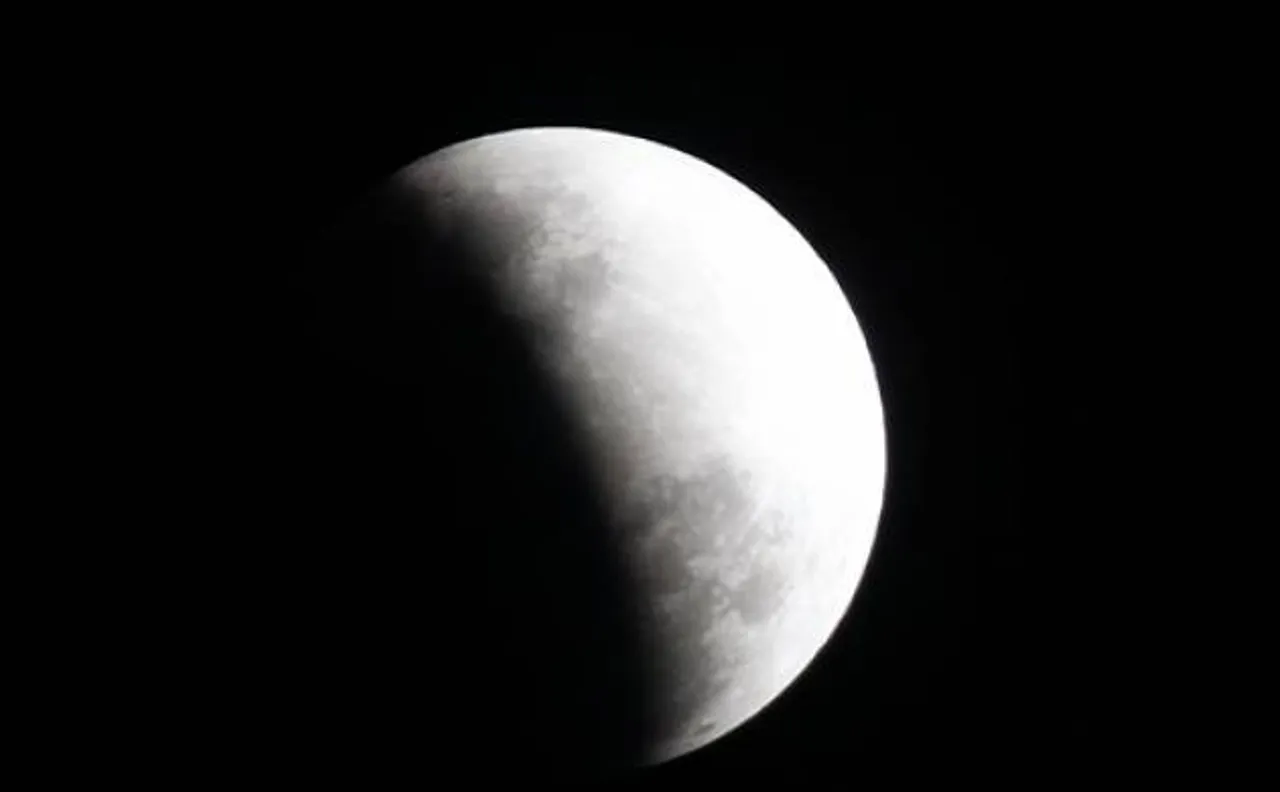 Lunar eclipse: Moon gazers hard-pressed to catch glimpse as cloud and rain covered parts of country