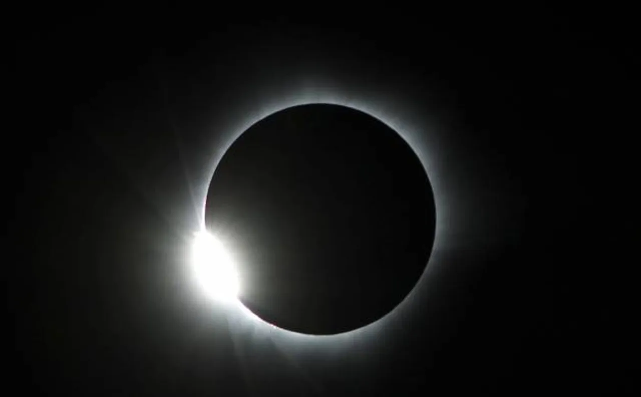 Solar Eclipse 2017: What you can expect and look for as world grows dark on August 21