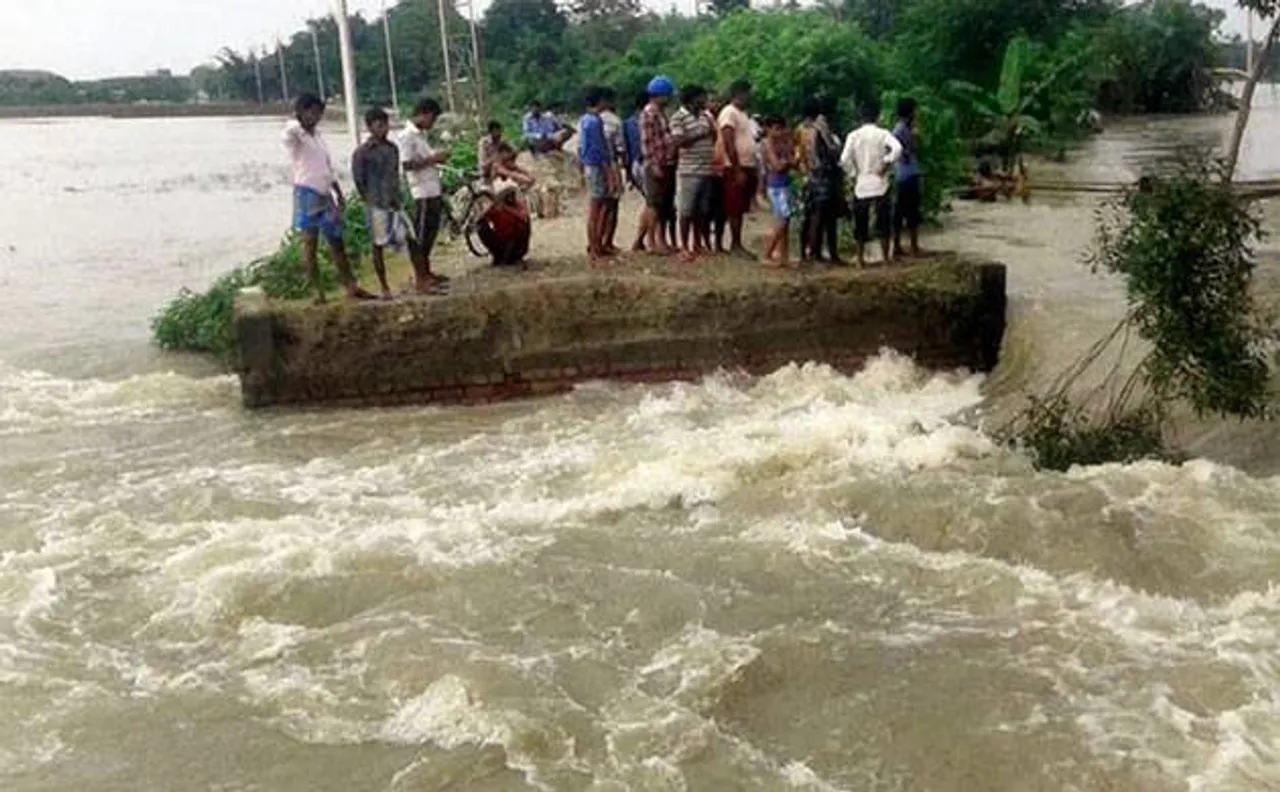 Bihar: Massive flood engulfs 14 districts; 72 deaths reported, 73 lakh people affected