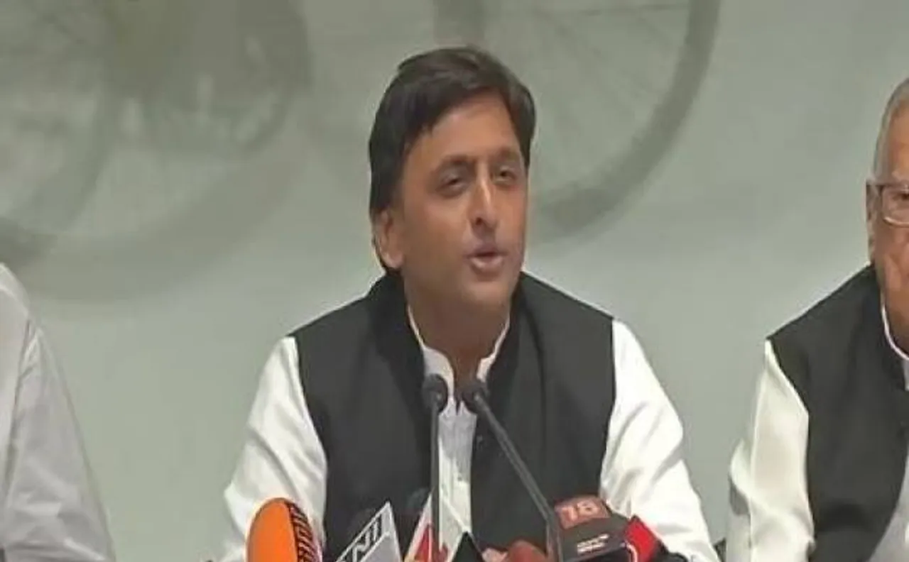Akhilesh Yadav demands CBI probe into Gorakhpur hospital tragedy