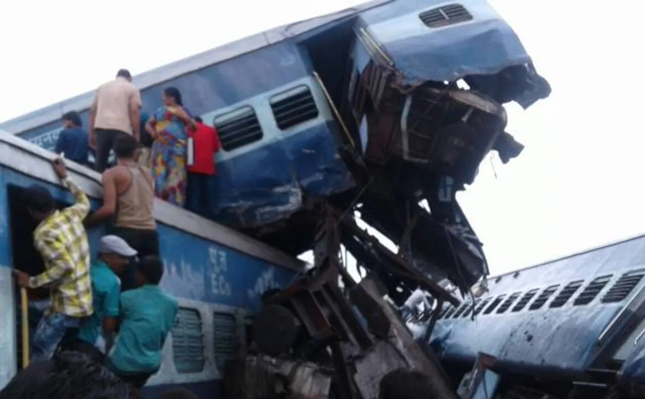 Utkal Express train accident helpline numbers