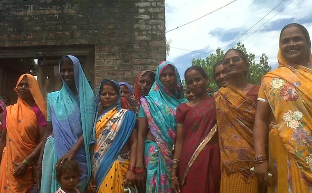 Uttar Pradesh rural women watch news, want to visit beauty parlours, reveals survey