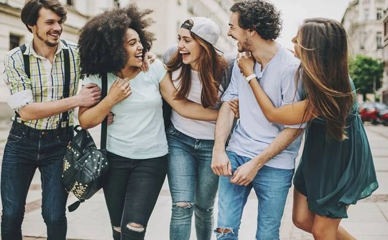 Strong teenage friendship bond may boost mental health, says study