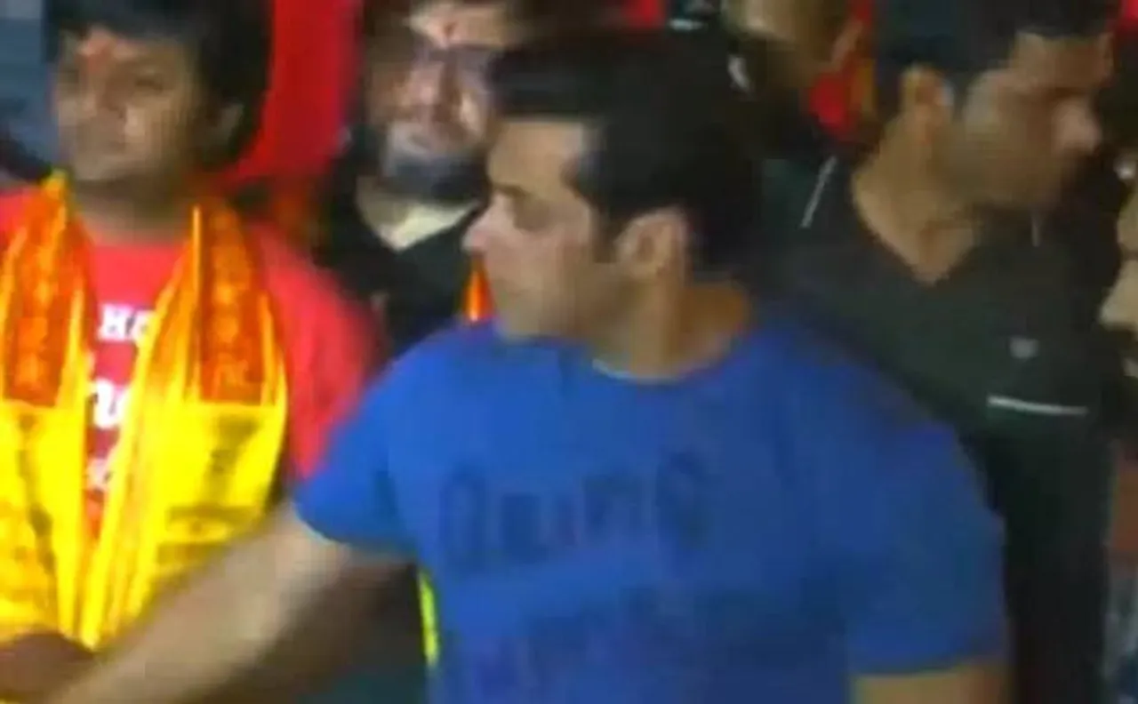 Salman Khan, Iulia Vantur, Priyanka Chopra attend Ganesh Chaturthi celebration