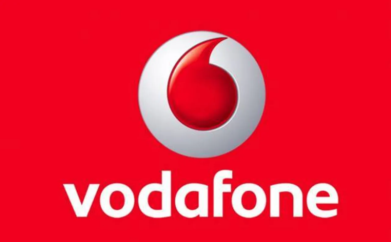 Vodafone offers cashback, full talk-time to prepaid customers
