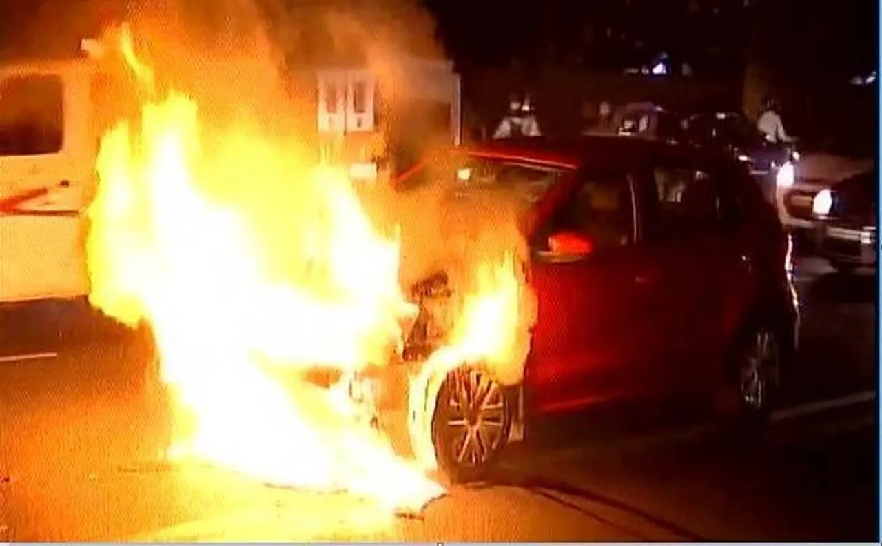 3 burnt alive as car catches fire in Gurugram